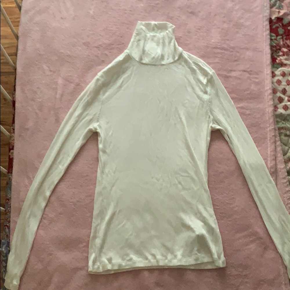 F21 ribbed white turtleneck